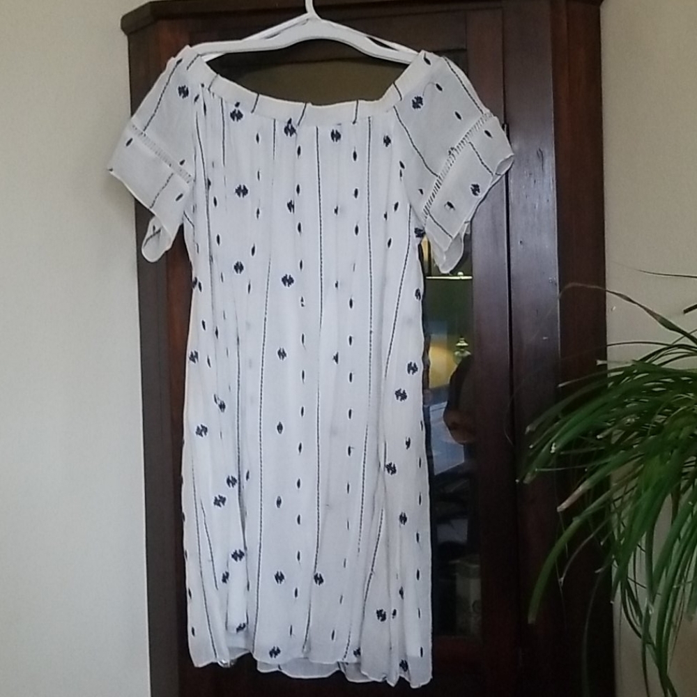Linen dress.